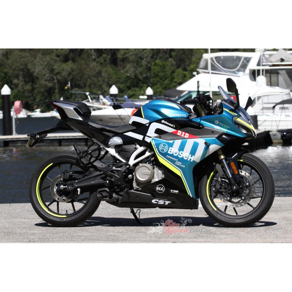 CFMOTO 300SR
